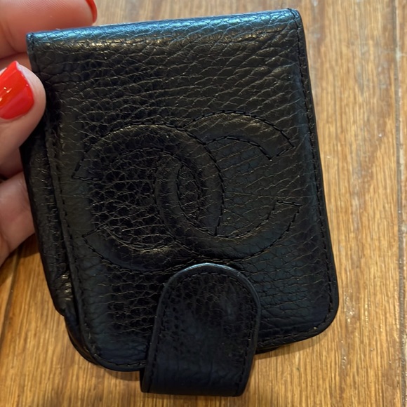 CHANEL Handbags - COPY - Vintage Chanel Mirror Case. Black Leather.